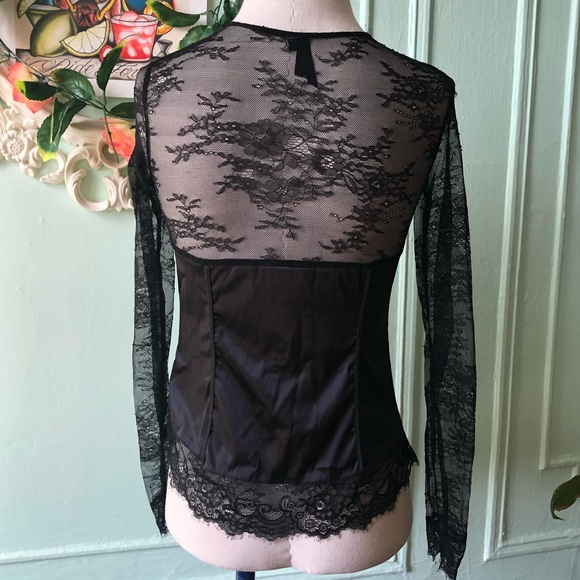 🖤Lady in black corset blouse.🖤 - Picture 5 of 8